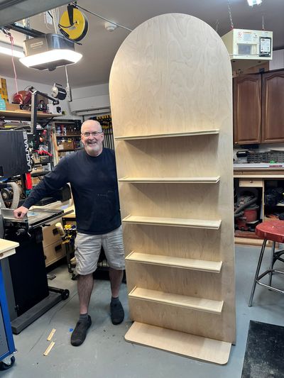 A photo of the finished seating chart stand