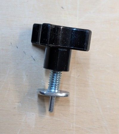 Rockler Circle Cutting Jig center post inserted
